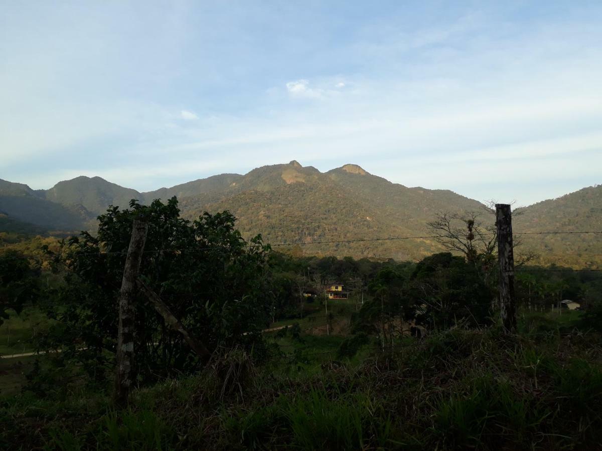 Sitio Das Brumelias Sertao Do Ubatumirim *